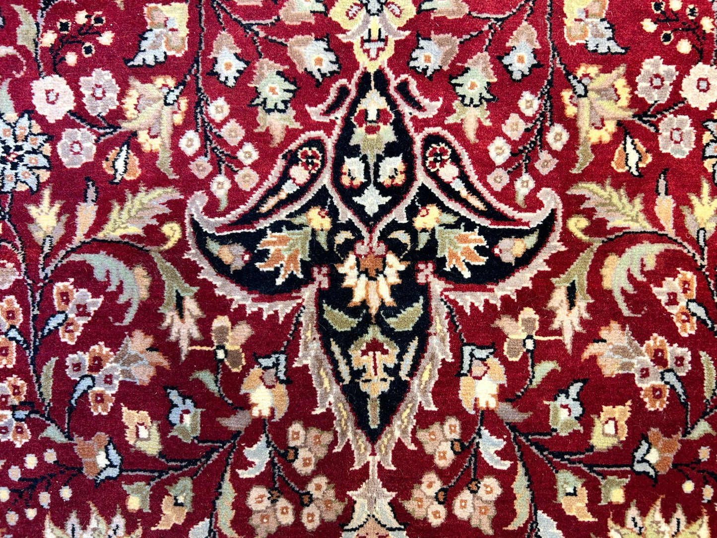 9'x12' Hand-Knotted 100% Wool Pile Tabrize Carpet - Area Rug