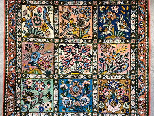 3'5"x5'2" Hand-Knotted 100% Lamb Wool Bakhtiarie Carpet - Area Rug