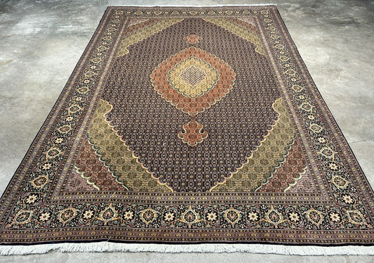 6'7"x9'9" Fine Hand-Knotted Wool & Silk Blend Tabrize Mahi Carpet - Area Rug