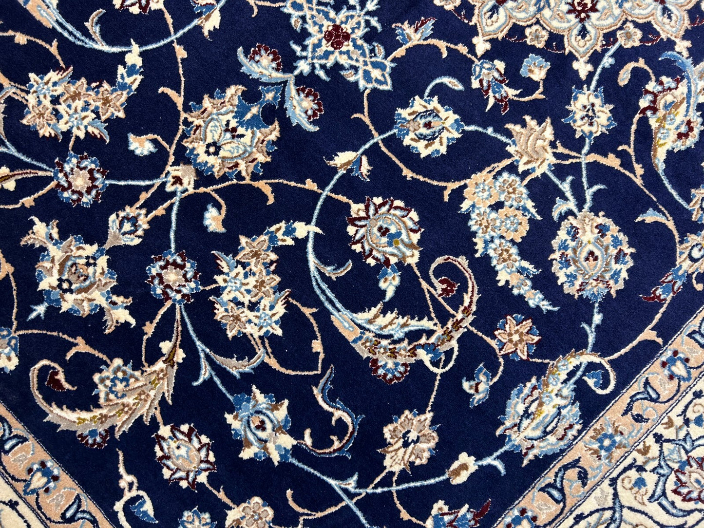 6'5"x10'1" Hand-Knotted Silk & Wool Blend Carpet - Naine Area Rug