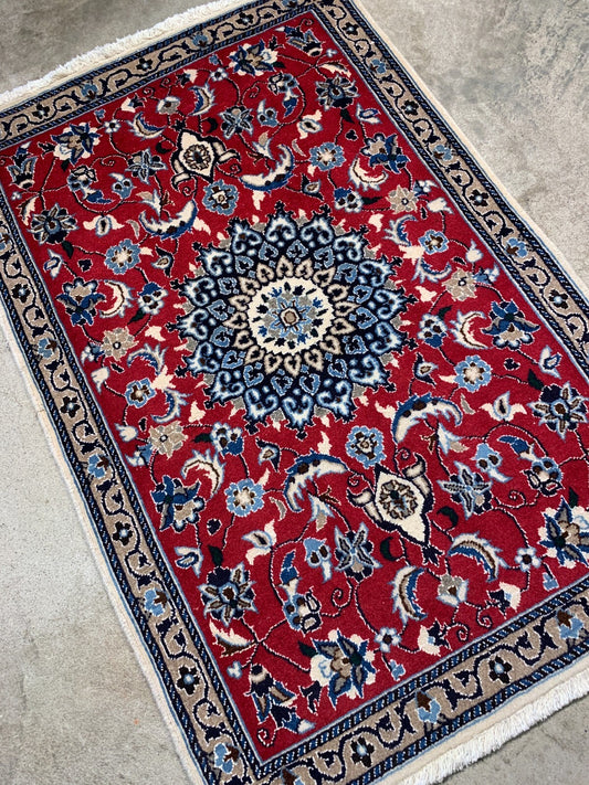 3'x4'5" Fine Hand-Knotted Wool & Silk Blend Naine Carpet - Area Rug