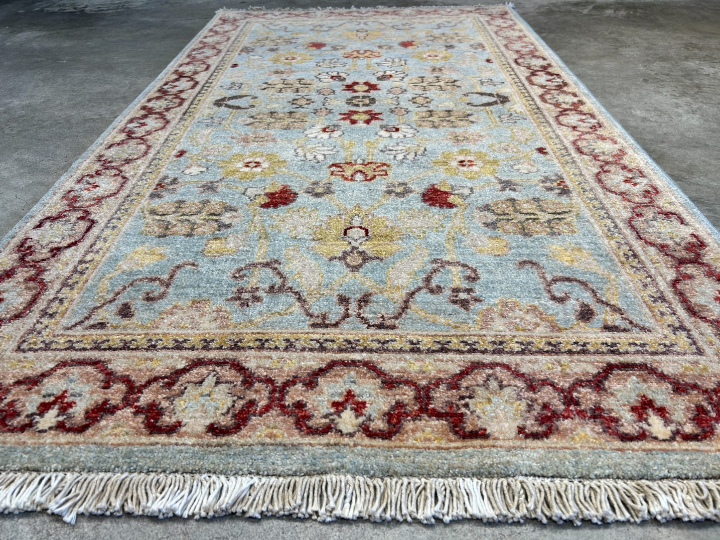 3'x5'2" Fine Hand-Knotted 100% Wool Pile Pakpishawar Area Rug
