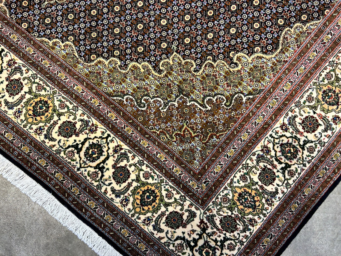 6'6"x6'8" Very Fine Hand-Knotted Wool & Silk Tabrize Rug