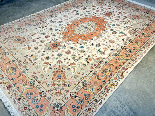 6'7"x9'10" Extra-Fine Hand-Knotted Wool & Silk Blend Tabrize Carpet - Area Rug