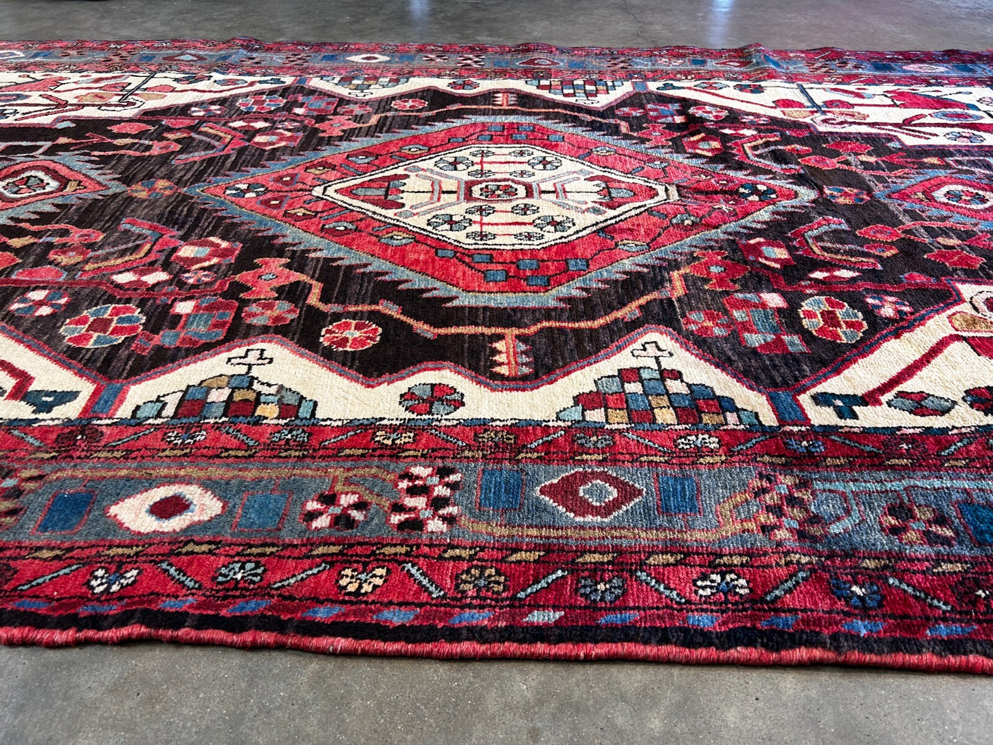 4'11" x 11'4'' Hand-Knotted 100% Lamb Wool Pile Nahavande Area Rug - Carpet