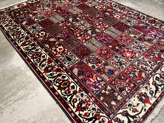 7'2"x10'2" Hand-Knotted 100% Lamb Wool Bakhtiarie Carpet - Area Rug