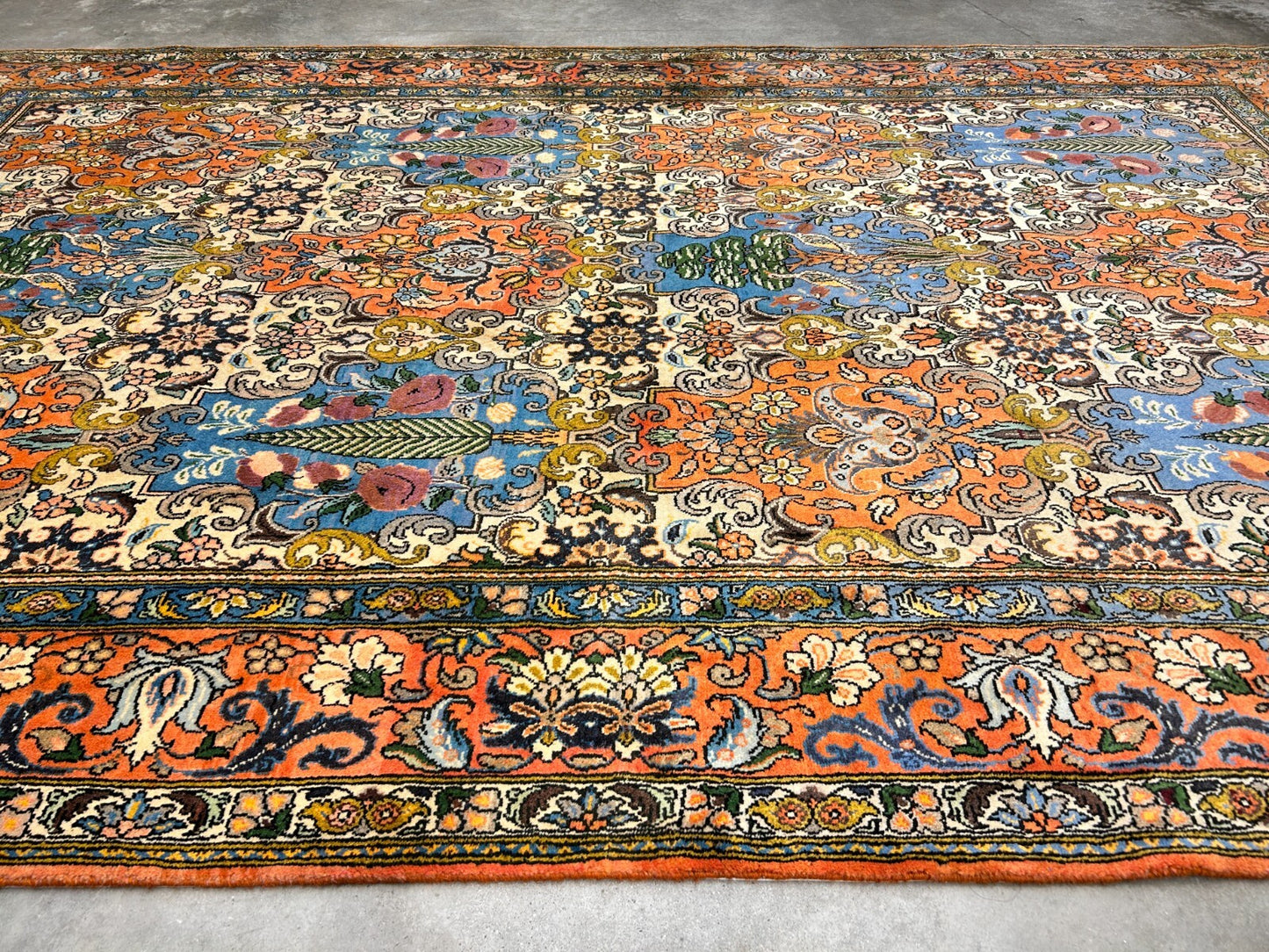 6'7"x10'5" Hand-Knotted 100% Lamb Wool Bakhtiarie Carpet - Area Rug