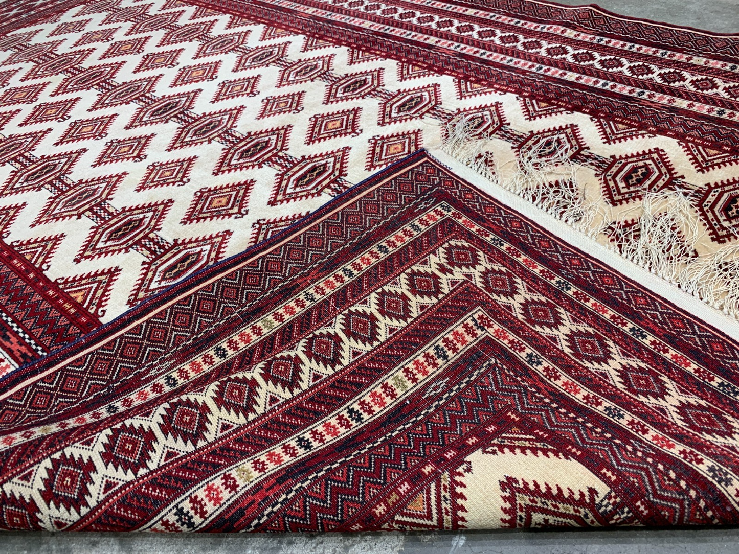 4'5" x 6'0" Hand-Knotted 100% Wool Pile Turkomane Area Rug - Handmade Carpet