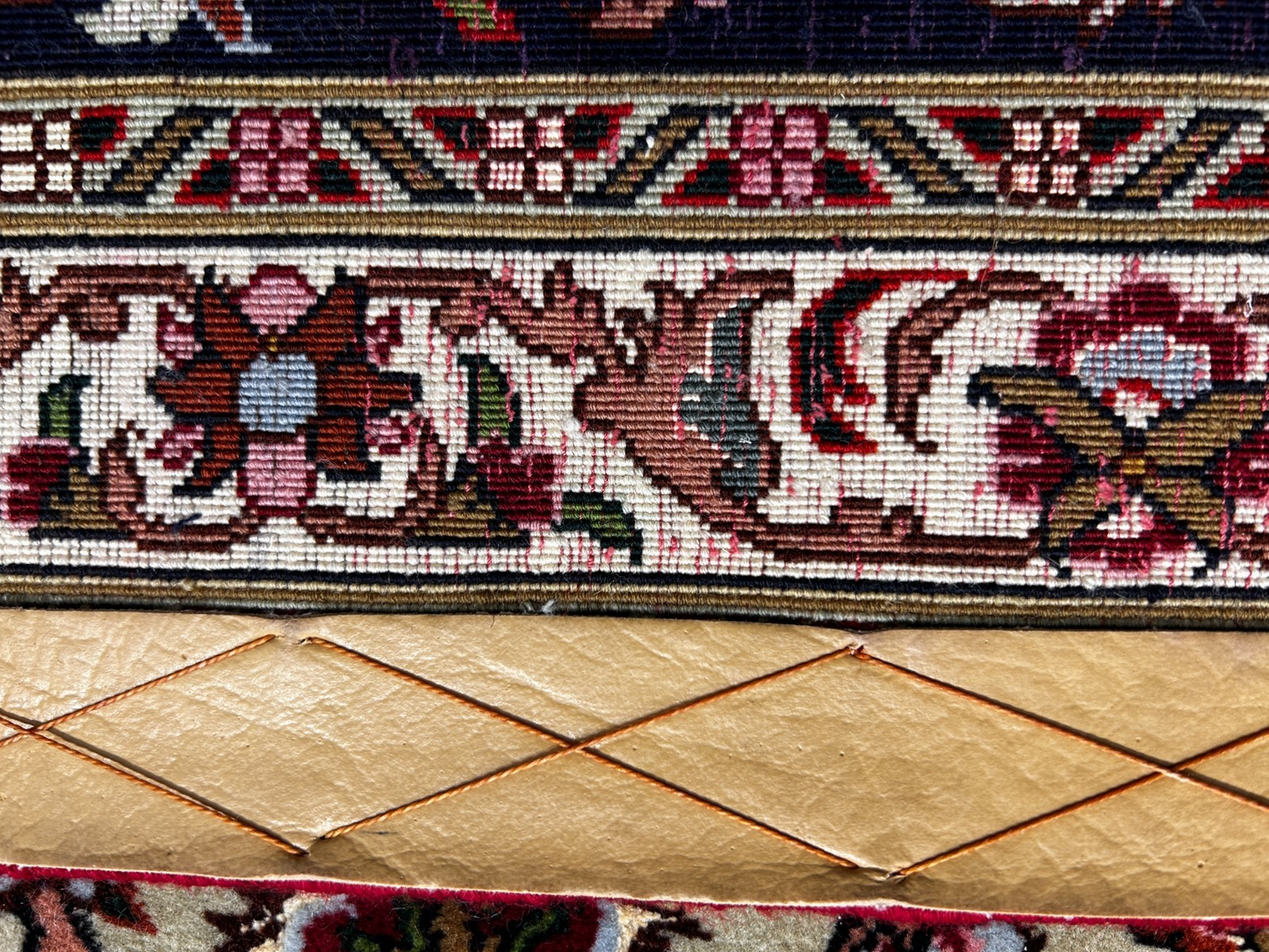 9'x11'9" Fine Hand-Knotted Wool & Silk Tabrize Area Rug - Carpet