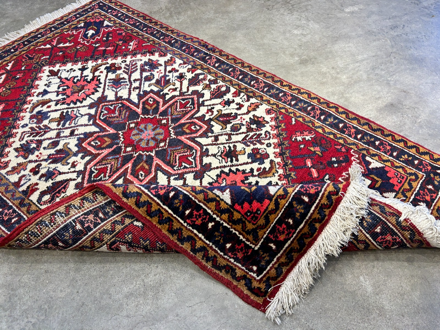 3'1"x5' Hand-Knotted 100% Wool Pile Herize Rug