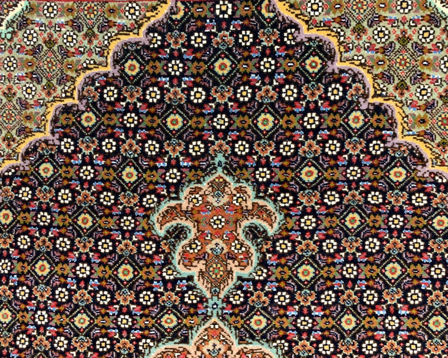 3'6"x5' Fine Hand-Knotted Wool & Silk Blend Tabrize Mahi Area Rug