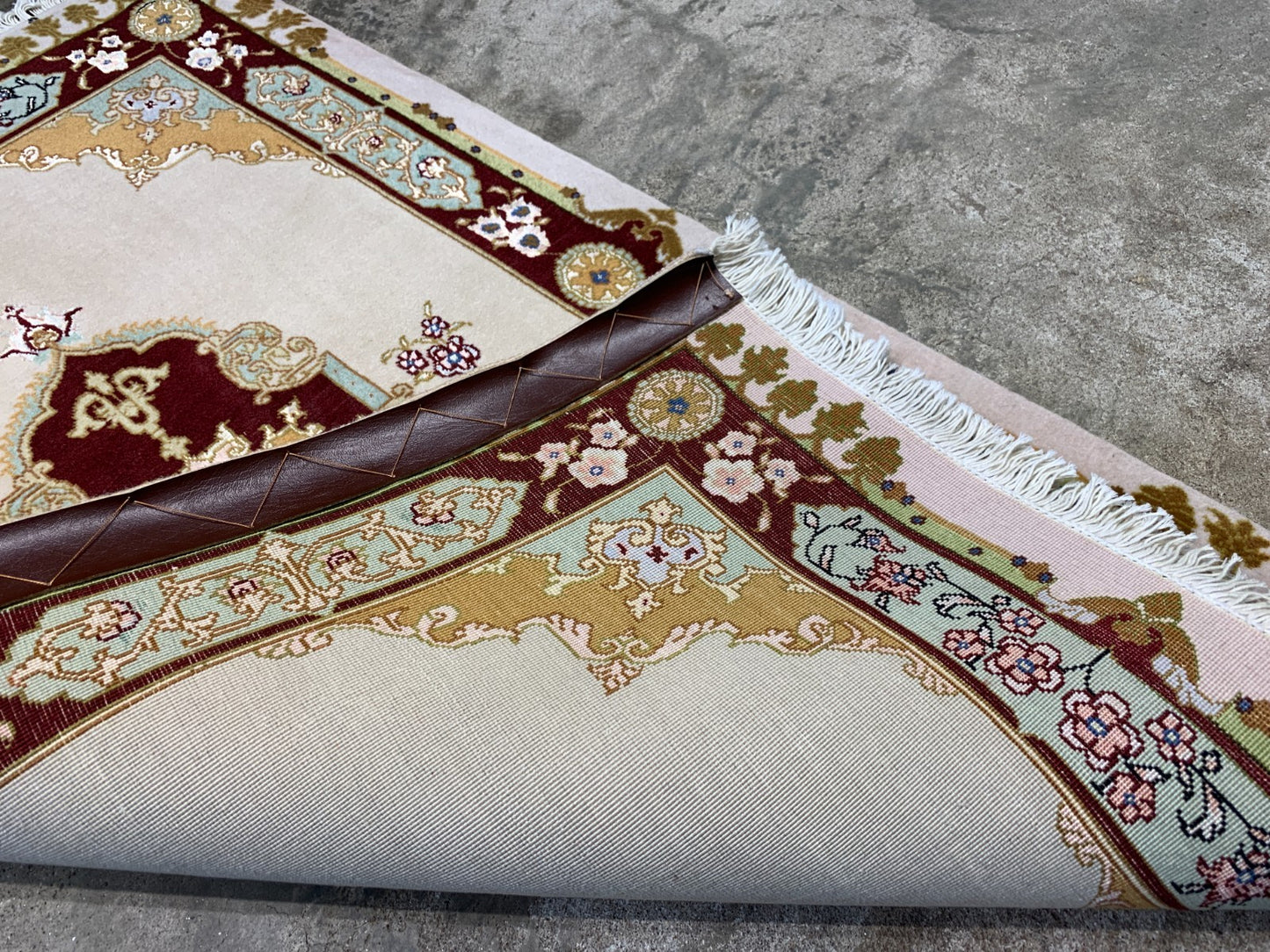 2'x3'3" Fine Hand-Knotted Wool & Silk Tabrize Rug