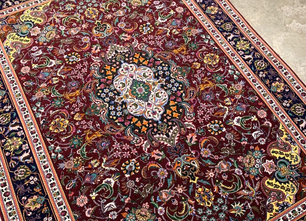 4'9"x6'10" Very Fine Hand-Knotted Wool & Silk Blend Tabrize Carpet - Area Rug