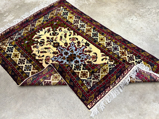 3'3"x4'9'' Hand-Knotted 100% Wool Afghan Medallion Area Rug