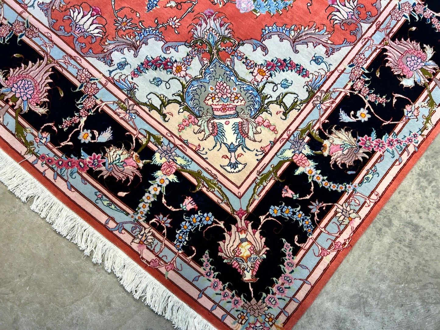 7'x10' Fine Hand-Knotted Wool & Silk Tabrize Rug - Area Carpet