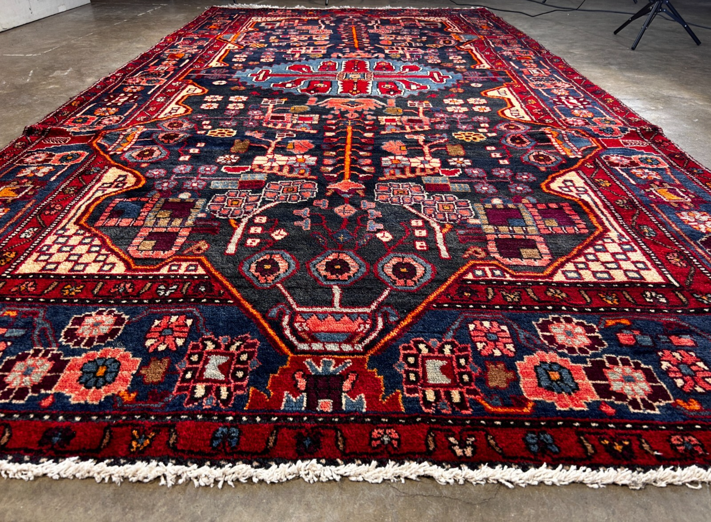 5'4" x 10'0" Hand-Knotted 100% Wool Pile Tuyserkan Area Rug - Carpet