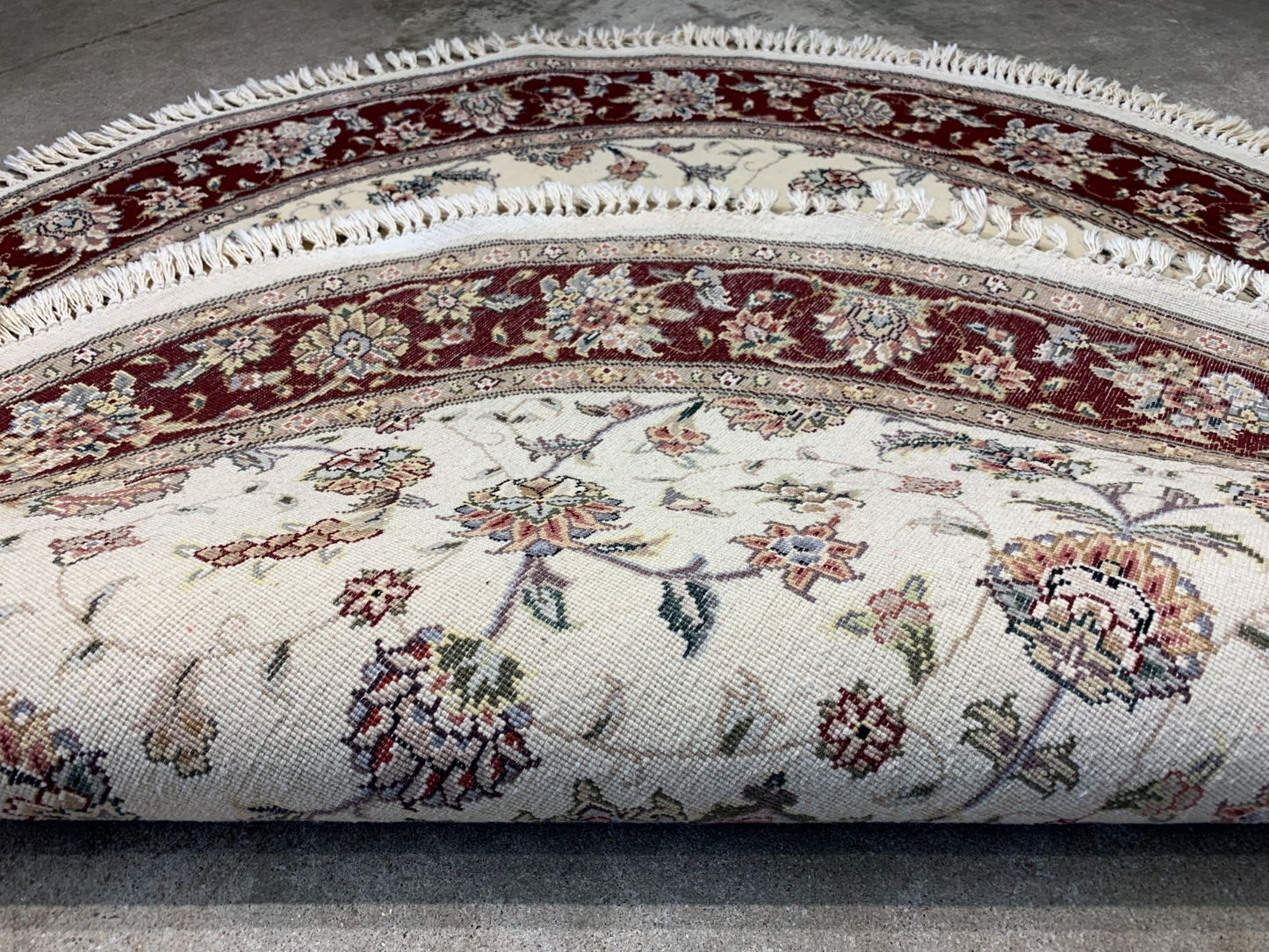 4' Diameter Exquisite Hand-Knotted 100% Wool Pile Oriental Rug