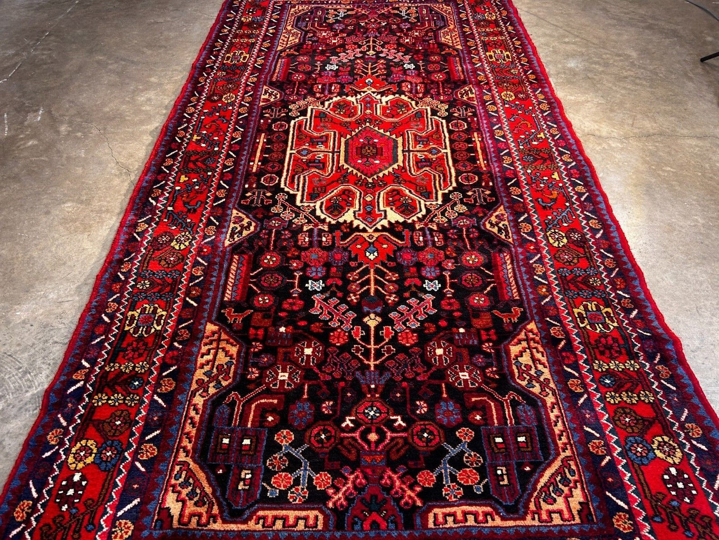 4'10" x 9'8" Hand-Knotted 100% Wool Carpet - Hamedane Area Rug