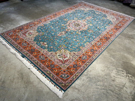 5'9"x9'5" Extra-Fine Hand-Knotted Wool & Silk Blend Tabrize Carpet - Area Rug