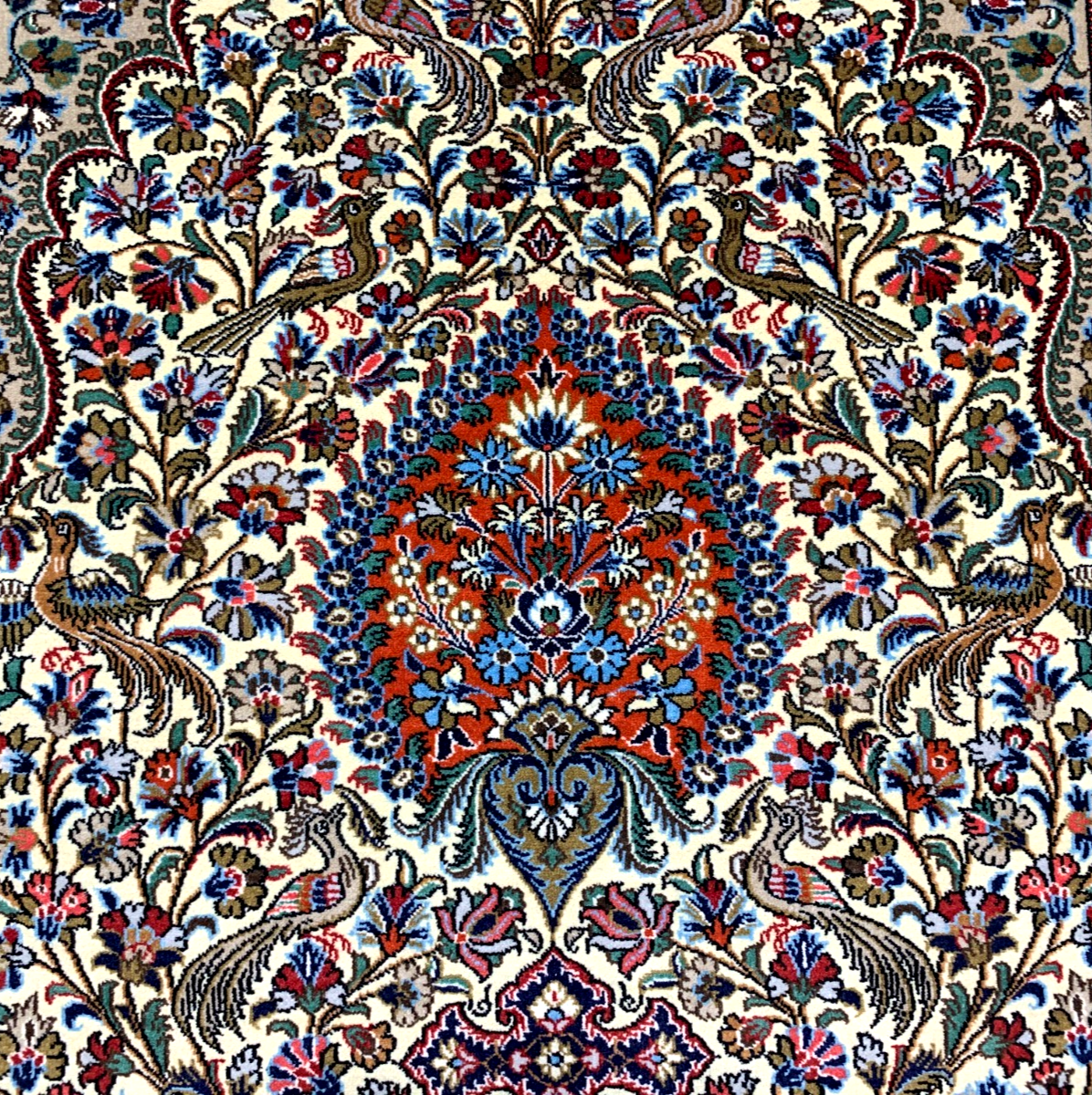 3'5"x4'9'' Very Fine Hand-Knotted 100% Wool Pile Qume Prayer Rug