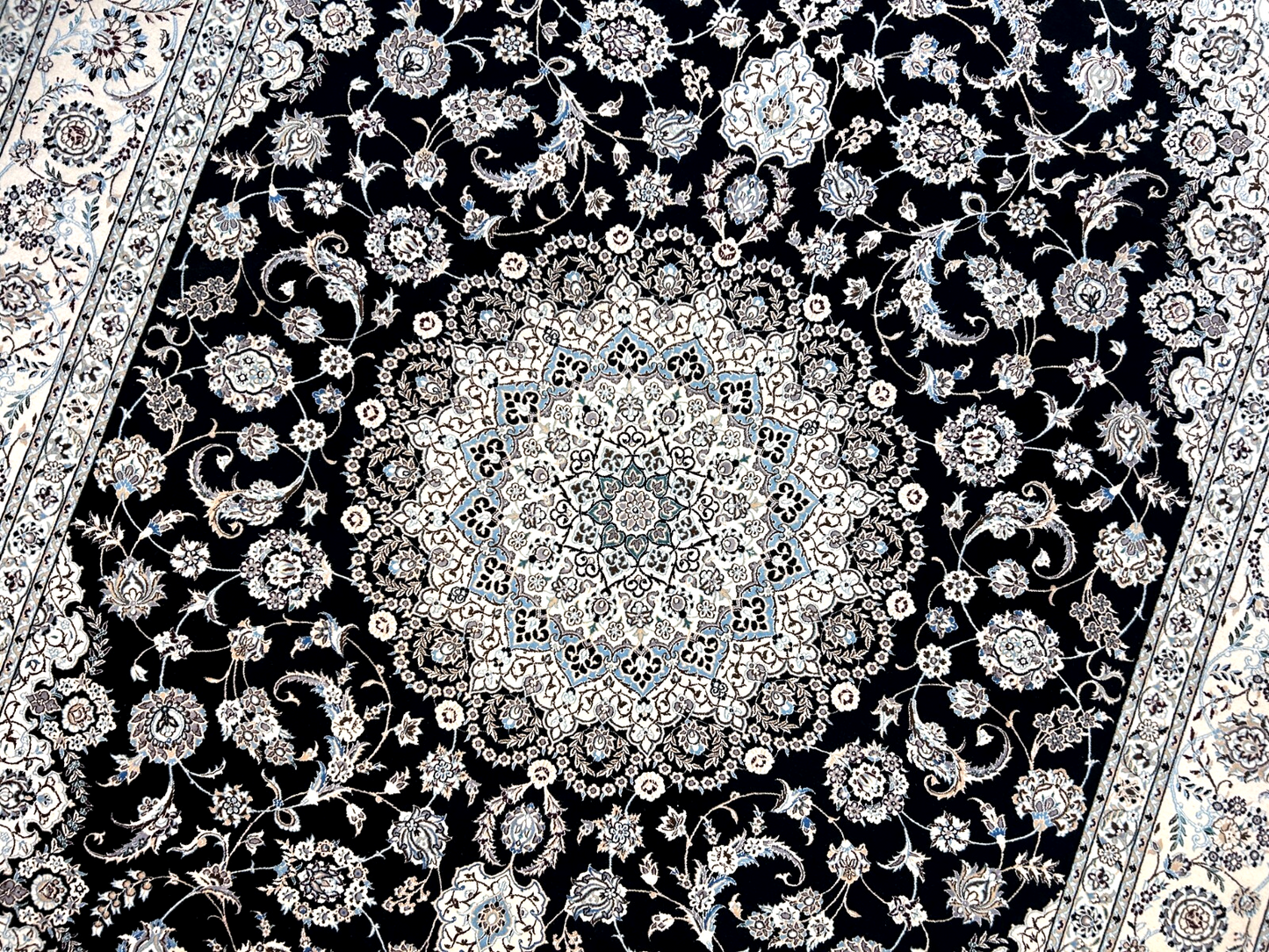 8'3"x11'10'' Very Fine Silk & Wool Habibian Naine Area Rug - Area Carpet