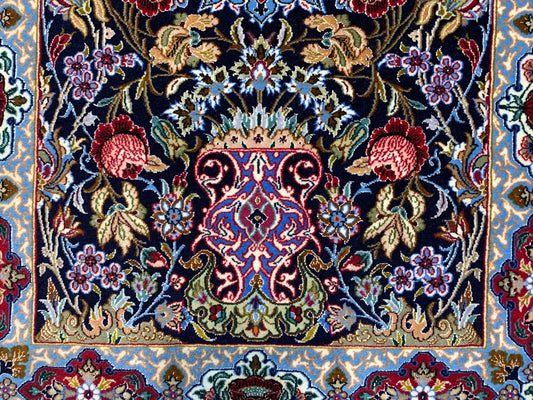 2'3"x3'6" Extra Fine Hand-Knotted Wool & Silk Isfahane Rug