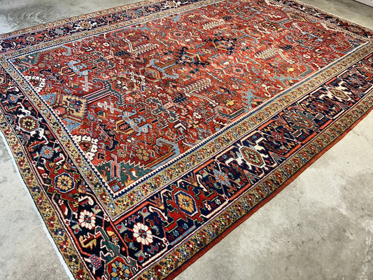 Collector Item - 9'1"x12'2" Antique Fine Wool Herize Hand-Knotted Rug
