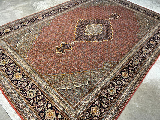 6'8"x10'1" Fine Hand-Knotted Wool & Silk Blend Tabrize Mahi Carpet - Area Rug