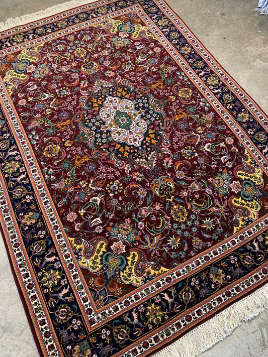 4'9"x6'10" Very Fine Hand-Knotted Wool & Silk Blend Tabrize Carpet - Area Rug