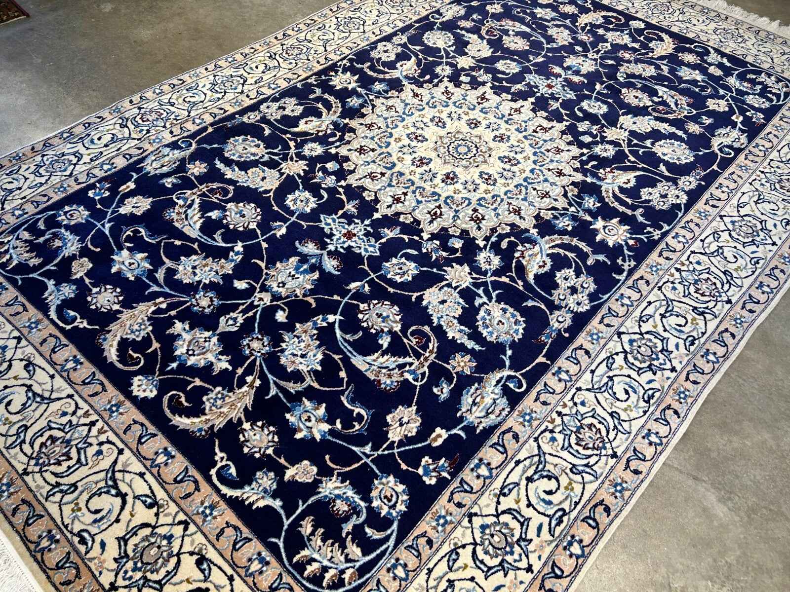 6'5"x10'1" Fine Hand-Knotted Wool & Silk Naine Rug - Area Carpet