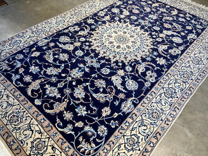 6'5"x10'1" Fine Hand-Knotted Wool & Silk Naine Rug - Area Carpet