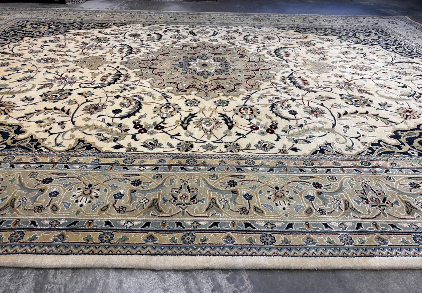 8'1"x12'1" Very Fine Hand-Knotted 100% Wool India Naine Rug - Area Carpet