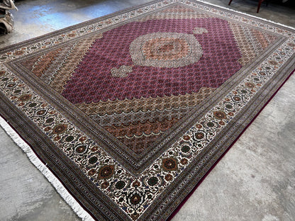 8'2"x11'10" Fine Hand-Knotted Silk & Wool Tabrize Fish Style Rug