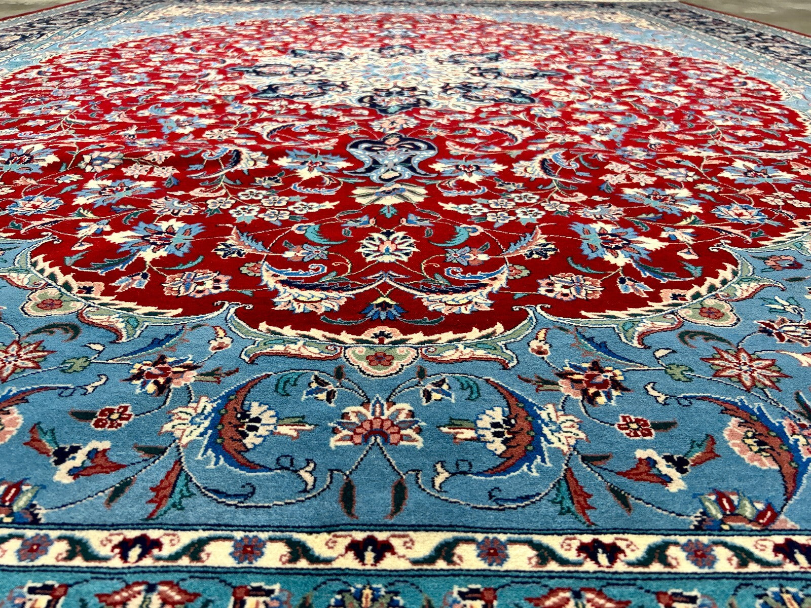9'1" x 11'11" Very Fine Hand-Knotted 100% Wool Carpet - Tabrize Design Area Rug