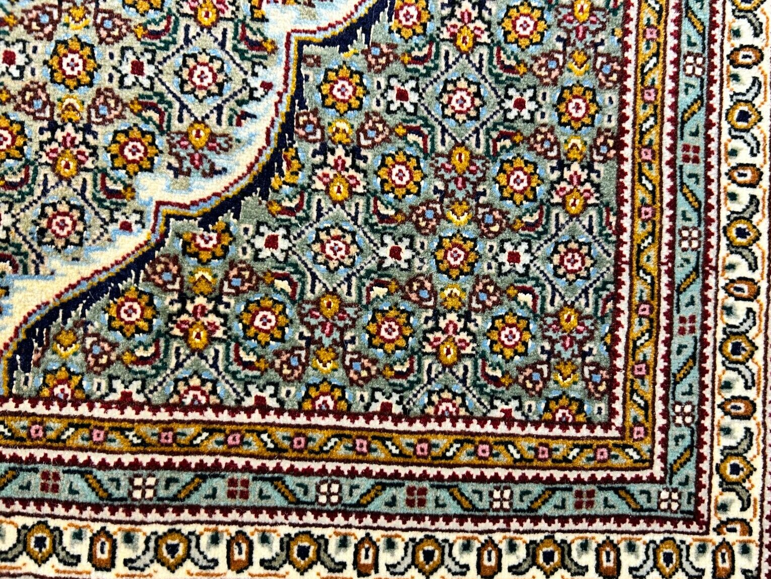 6'8"x10'1" Fine Hand-Knotted Wool & Silk Blend Tabrize Mahi Carpet - Area Rug