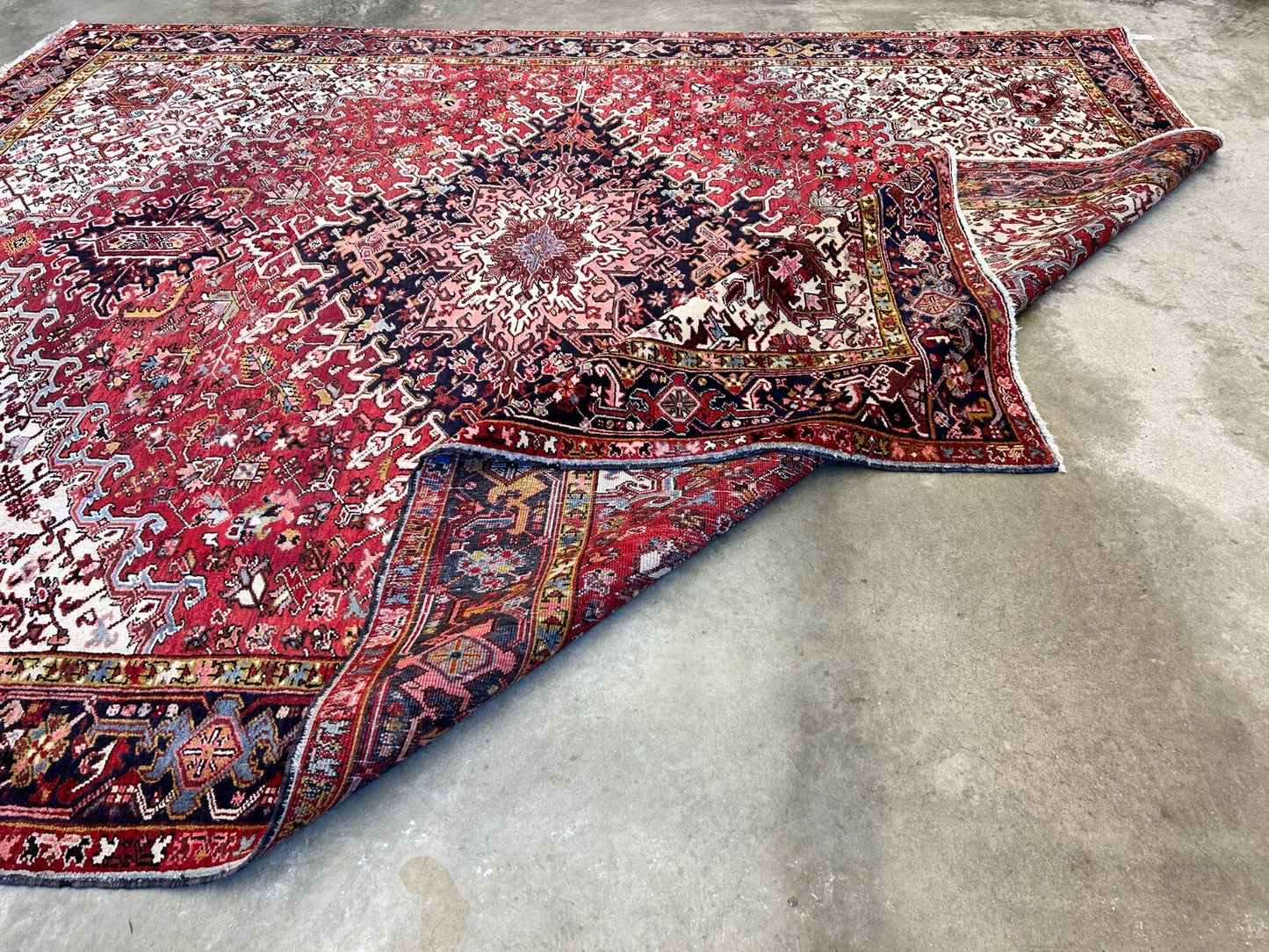 10'x12'4" Hand-Knotted 100% Lamb Wool Herize Carpet - Area Rug