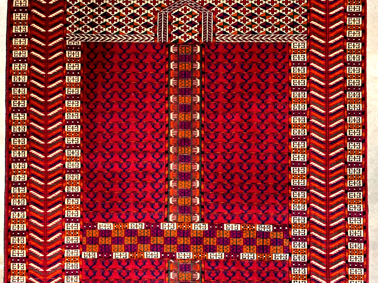 4'4"x6'8" Antique Hand-Knotted 100% Lamb Wool Russian Chichi Hatchli Rug