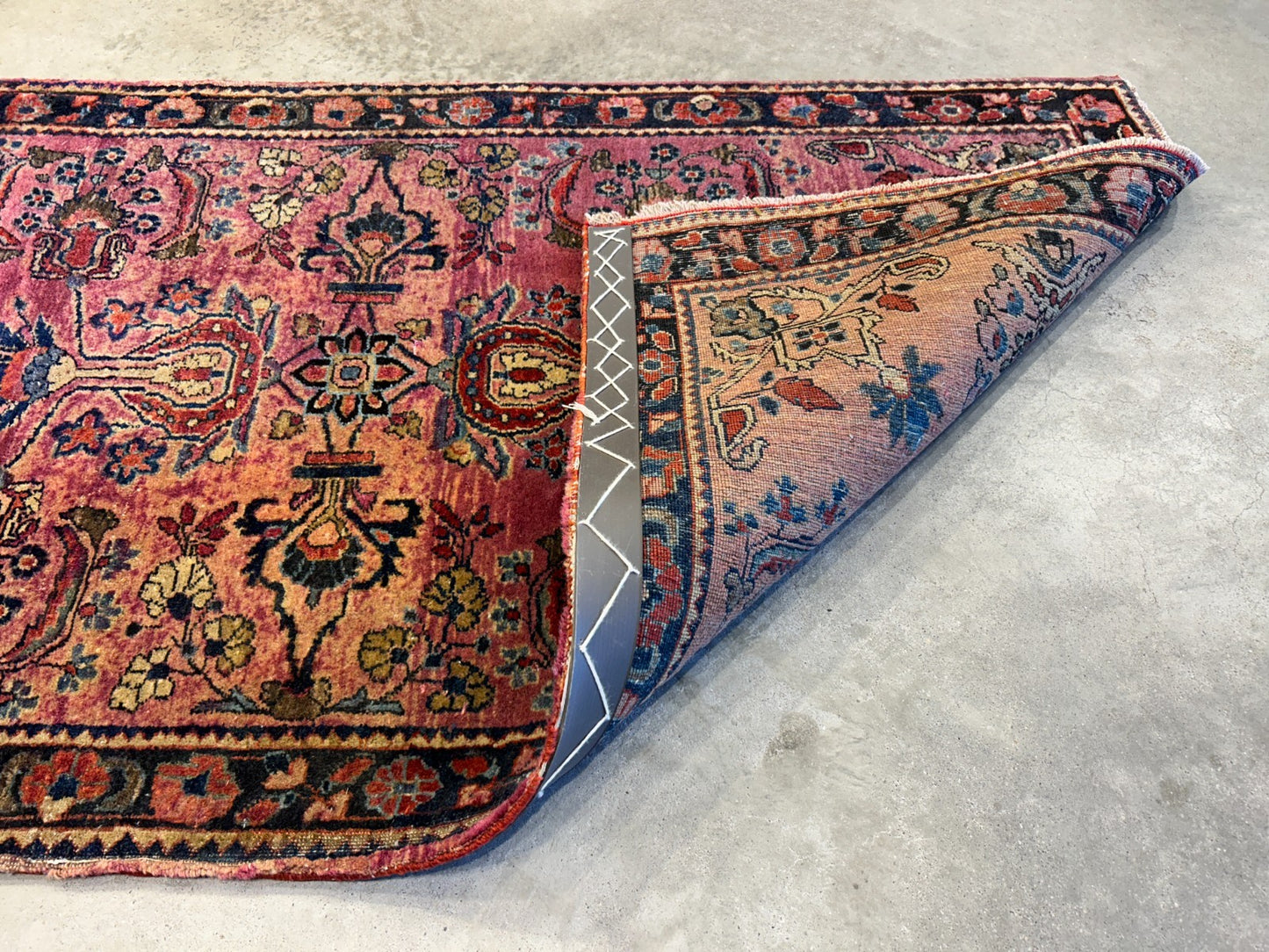 2'7"x4'10" Antique Hand-Knotted 100% Wool Pile Sarouke Area Rug - Carpet