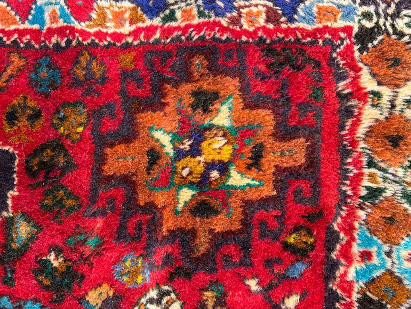 4'2"x5'3" Gorgeous Hand-Knotted 100% Wool Pile Pictorial Area Rug - Carpet