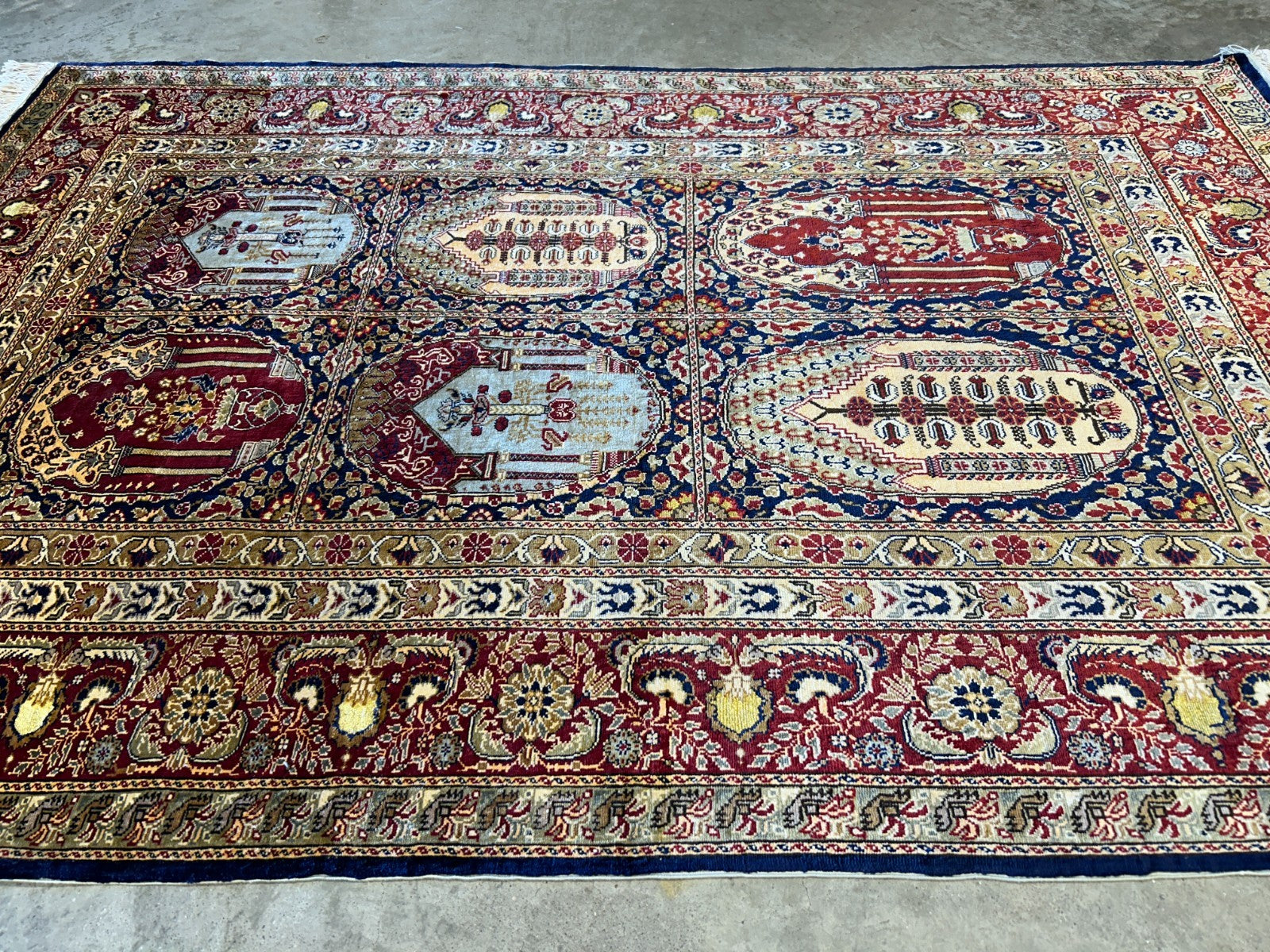 3'x4'5" Exquisite Fine Hand-Knotted 100% Silk Hereke Area Rug