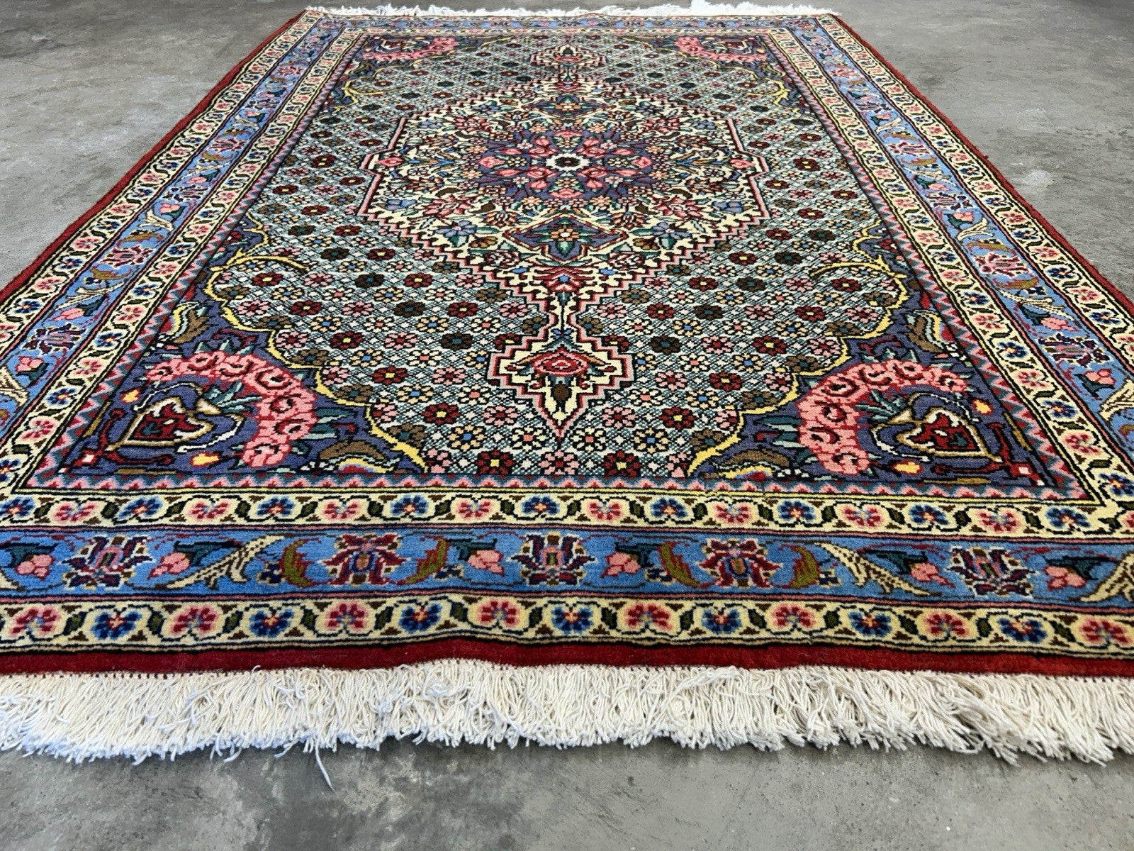 3'5"x5'2" Hand-Knotted 100% Wool Pile Persiane Bakhtiarie Rug