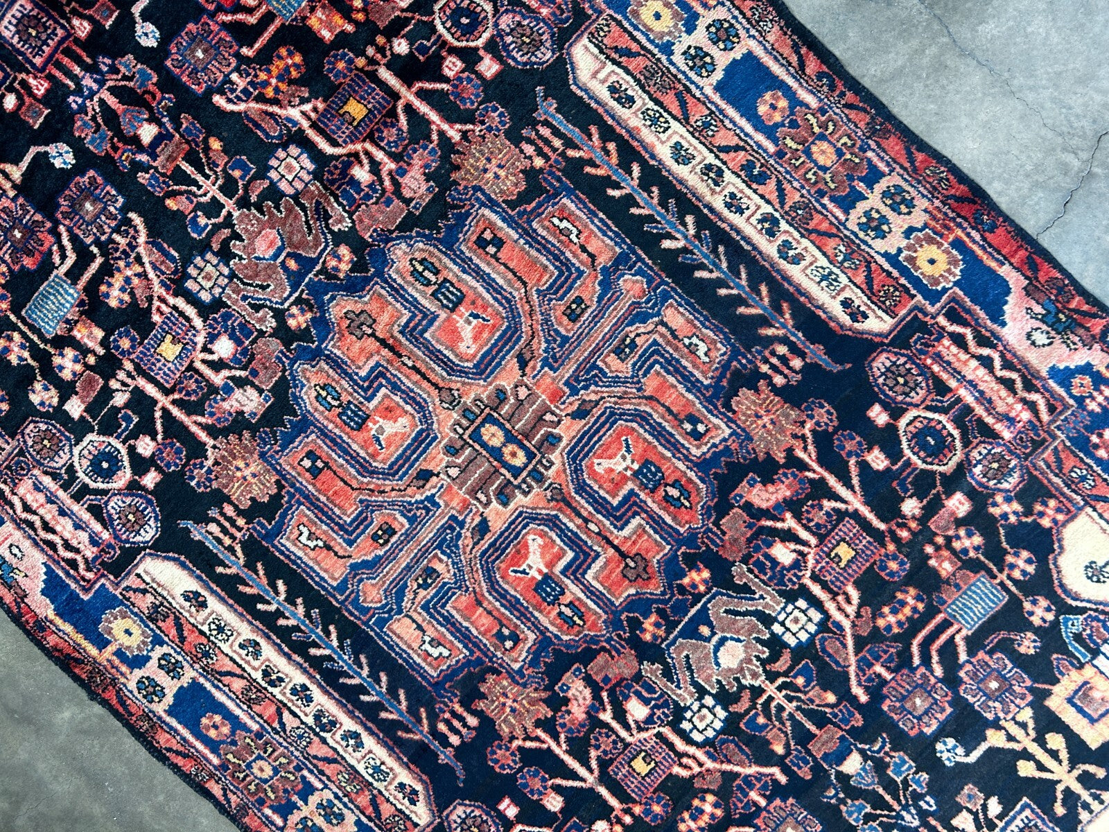 5'4" x 9'8'' Hand-Knotted 100% Lamb Wool Pile Nahavande Area Rug - Carpet