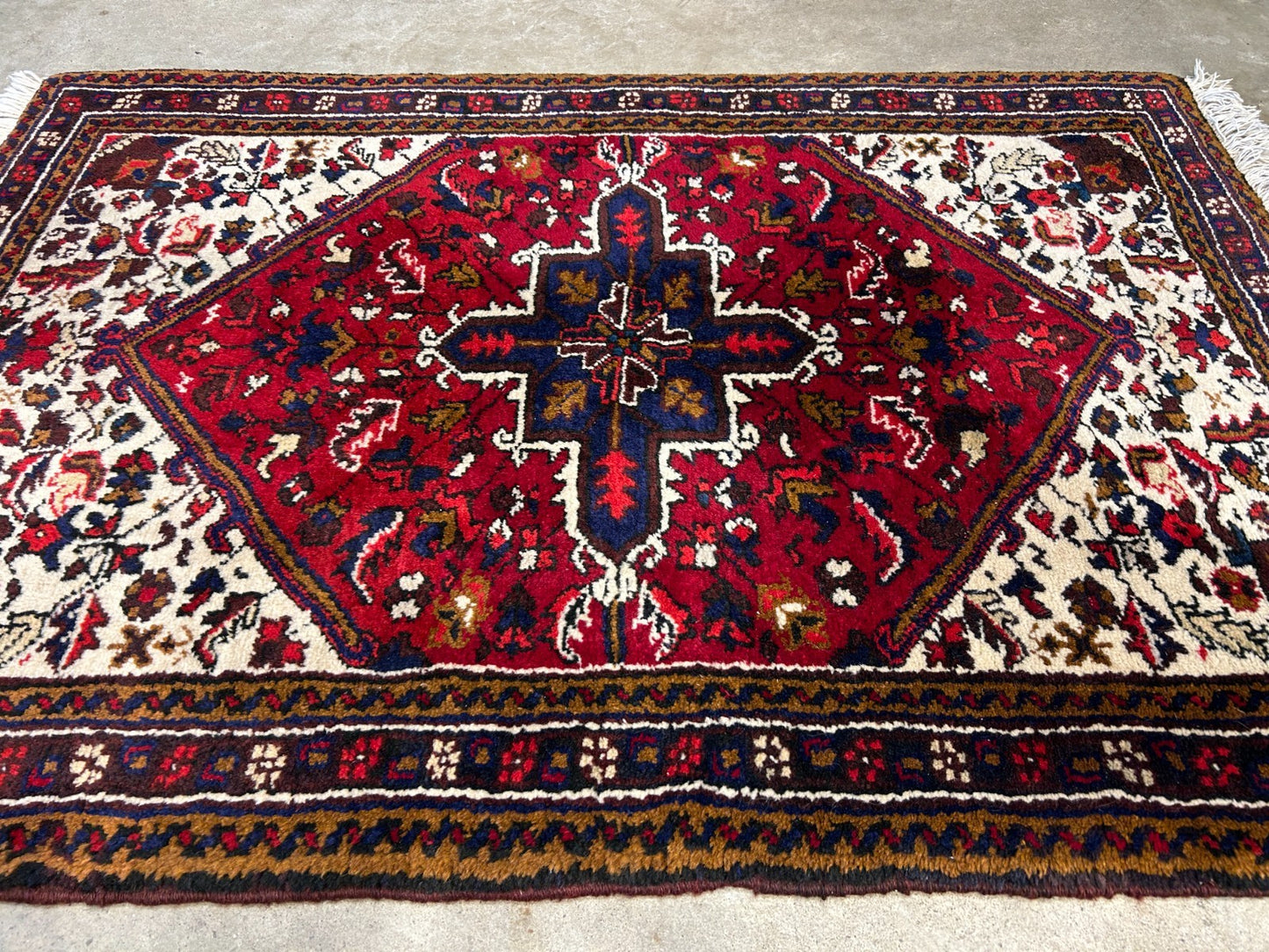 3'x4'6" Hand-Knotted 100% Wool Pile Herize Area Rug - Carpet