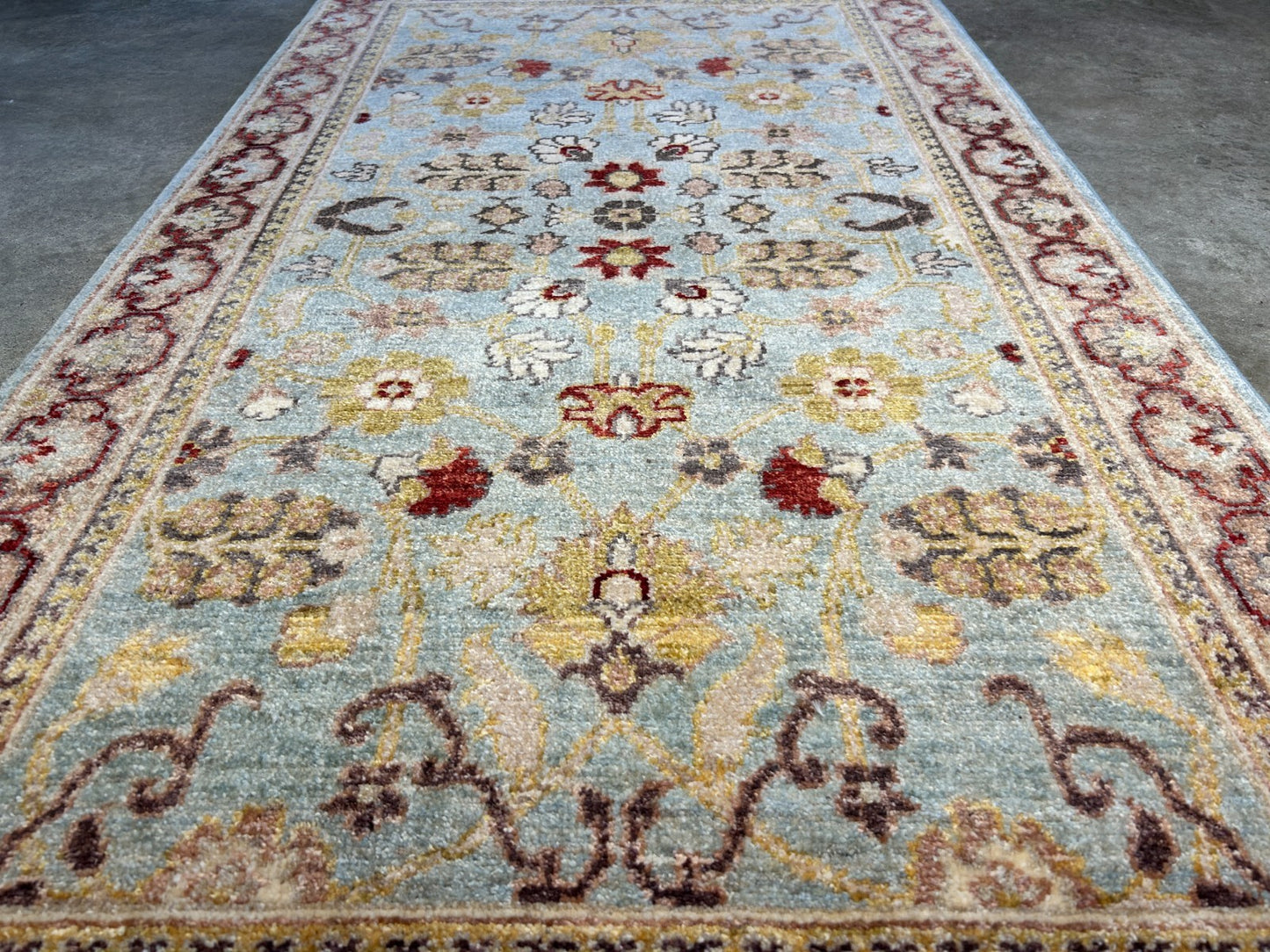 3'x5'2" Fine Hand-Knotted 100% Wool Pile Pakpishawar Area Rug
