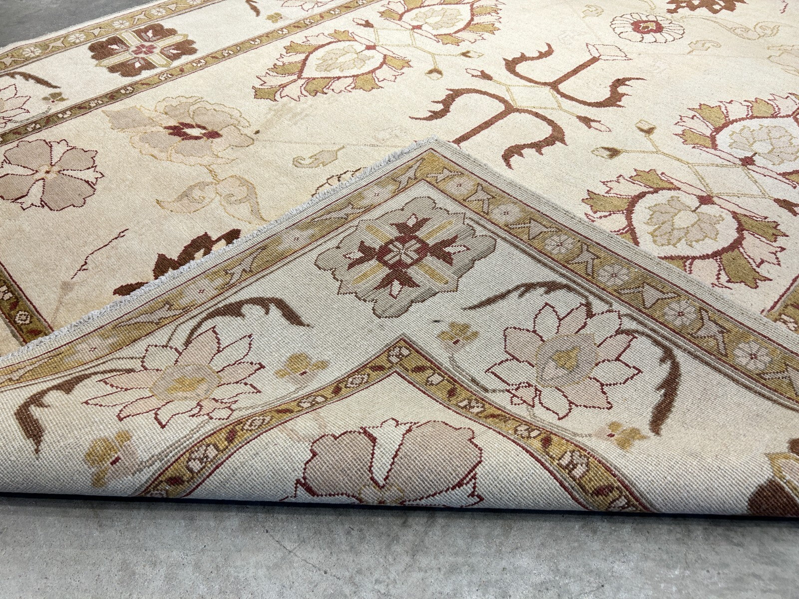 7'0"x9'3" Hand-Knotted 100% Wool Pile Indian Arut Carpet - Area Rug