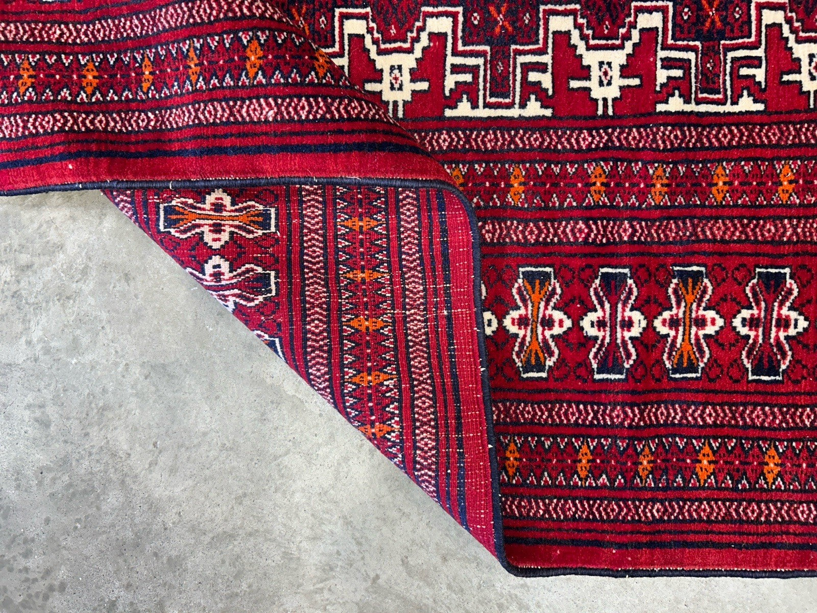 7’7”x10’ Hand-Knotted 100% Wool Pile Bokhara Area Rug - Carpet