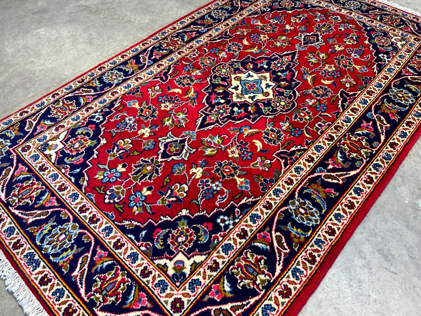 3'3"x5'6'' Hand-Knotted 100% Wool Persiane Kashane Area Rug