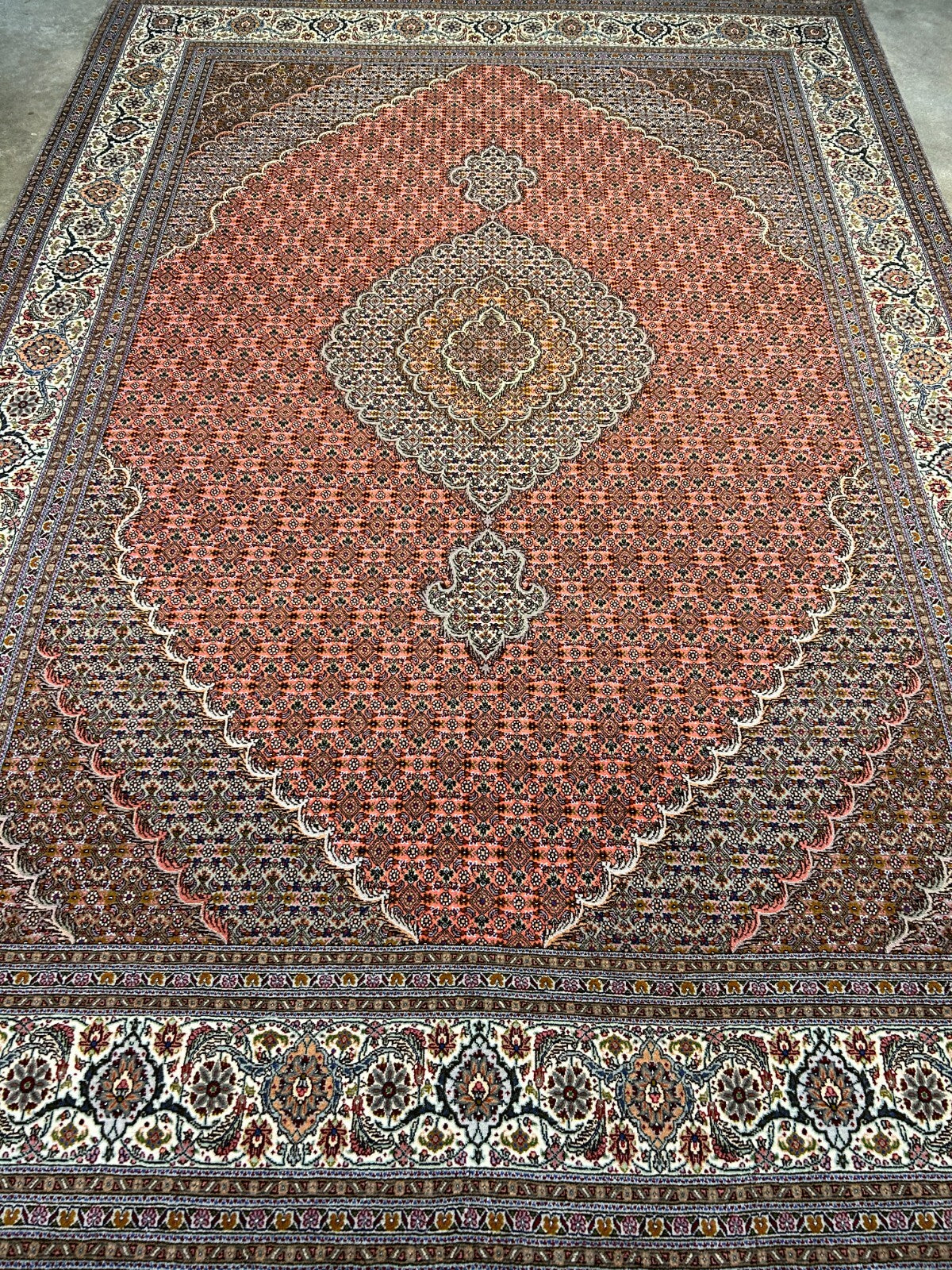 6'10"x10'1" Fine Hand-Knotted Wool & Silk Blend Tabrize Mahi Carpet - Area Rug