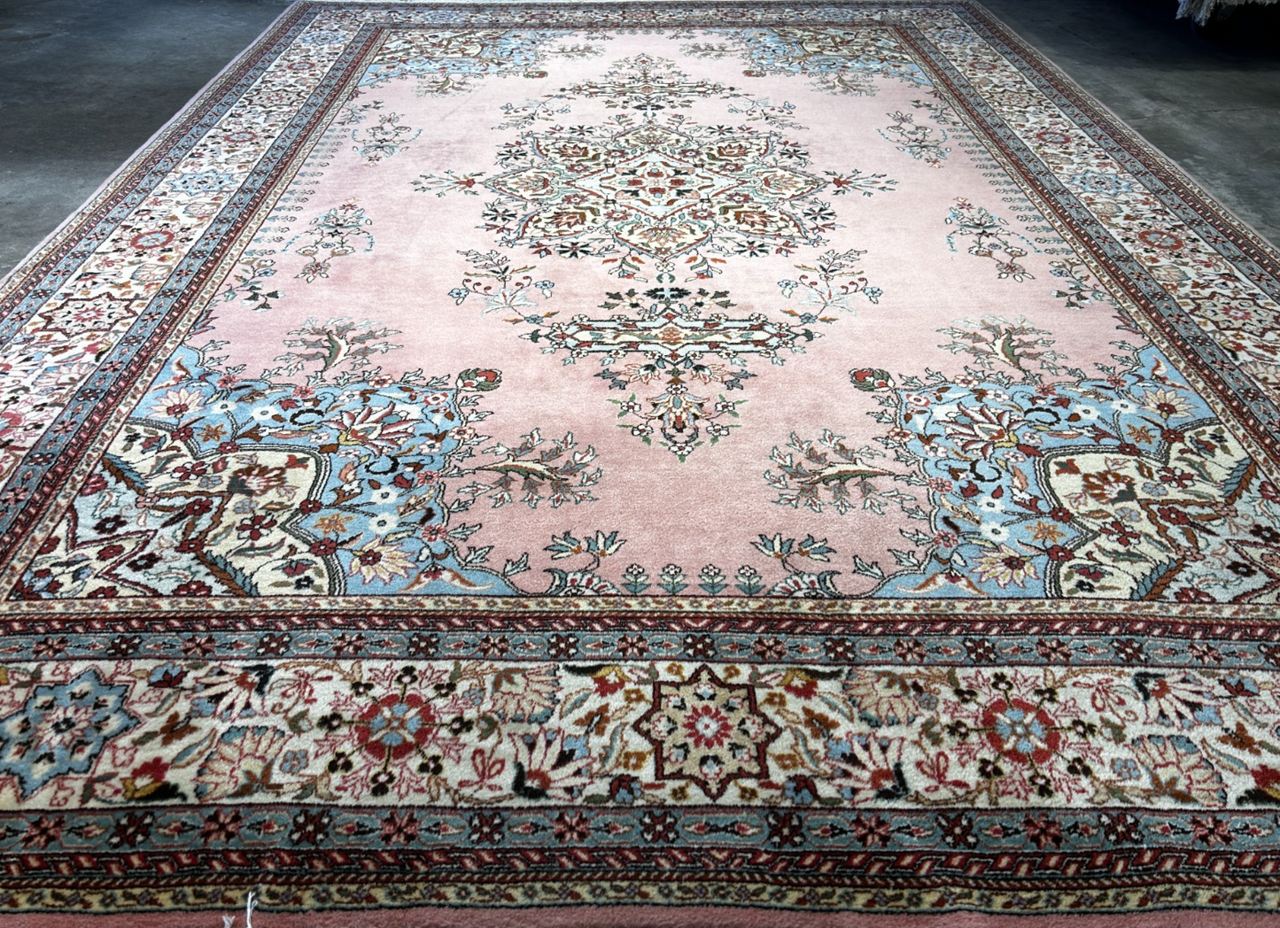 8'4" x 11'10'' Hand-Knotted 100% Wool Pile Romany Area Rug