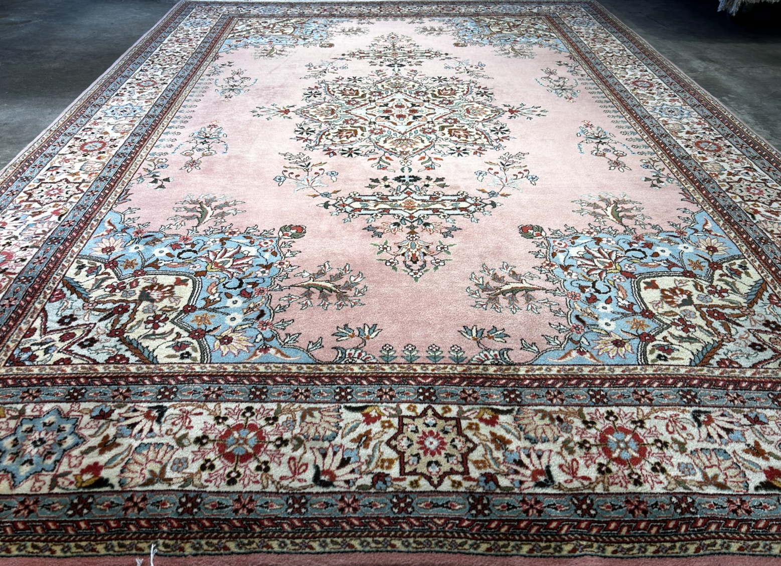 8'4" x 11'10'' Hand-Knotted 100% Wool Pile Romany Area Rug
